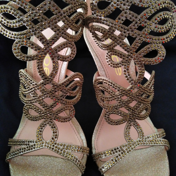 bebe Shoes - Bebe heels